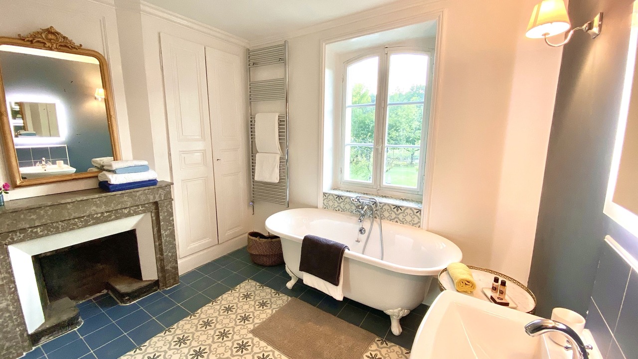 Photo of Bathroom in Artemare