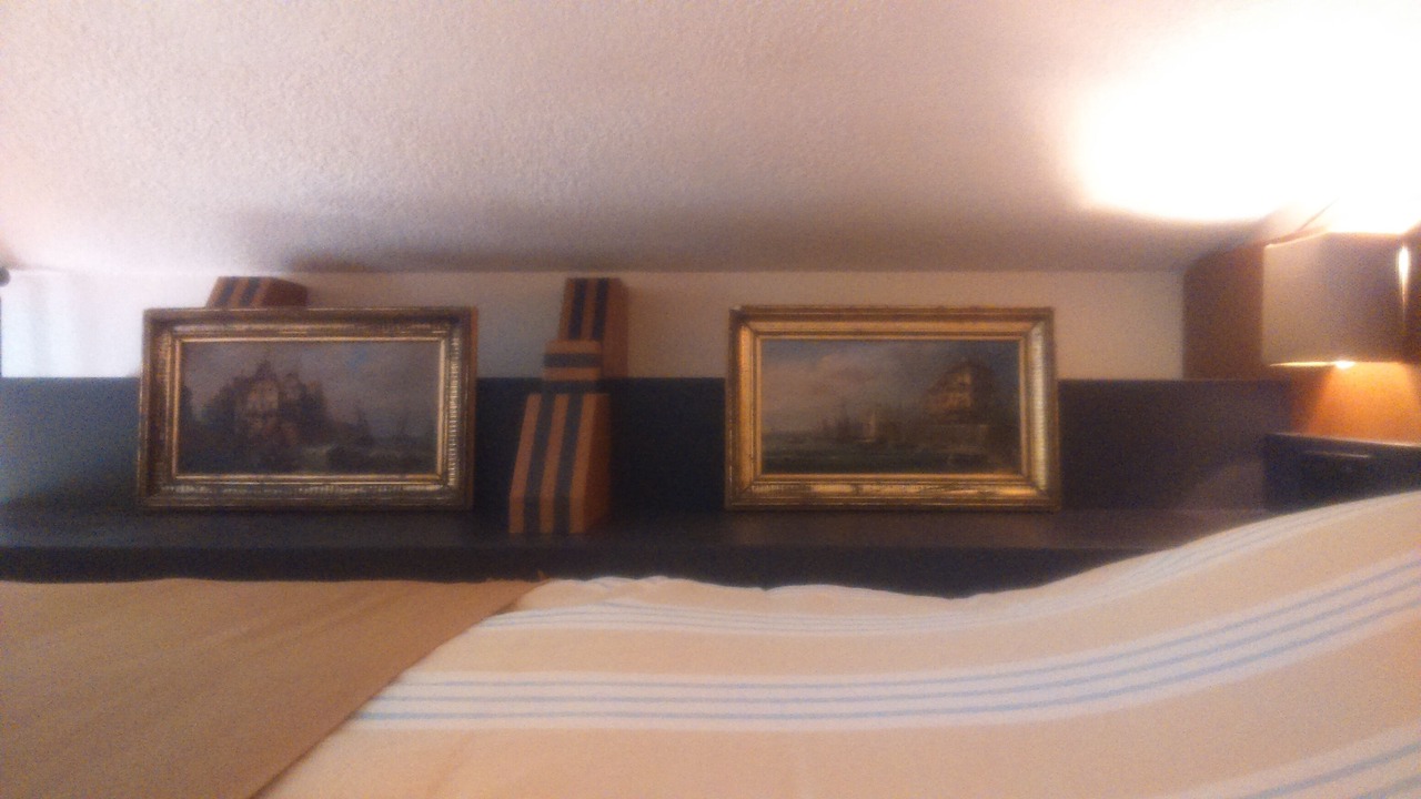 Photo of Bedroom in Chateauneuf-de-Gadagne