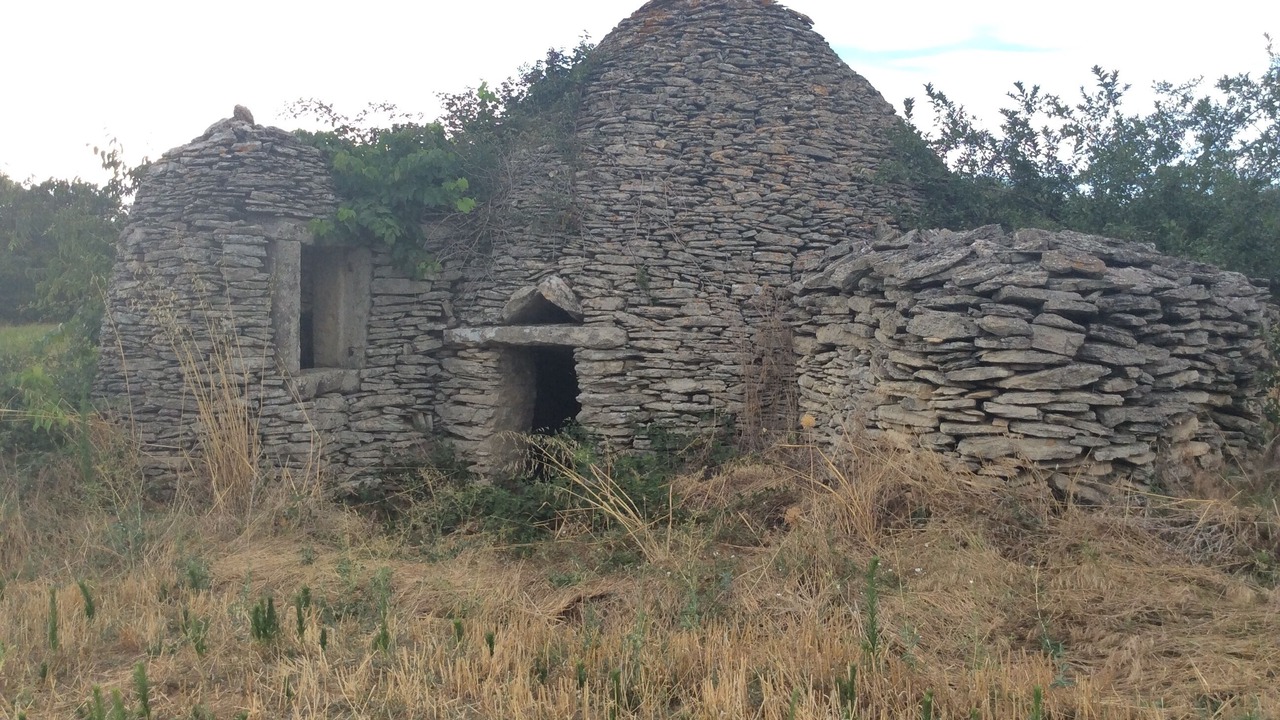 Photo of Outdoor in Collias