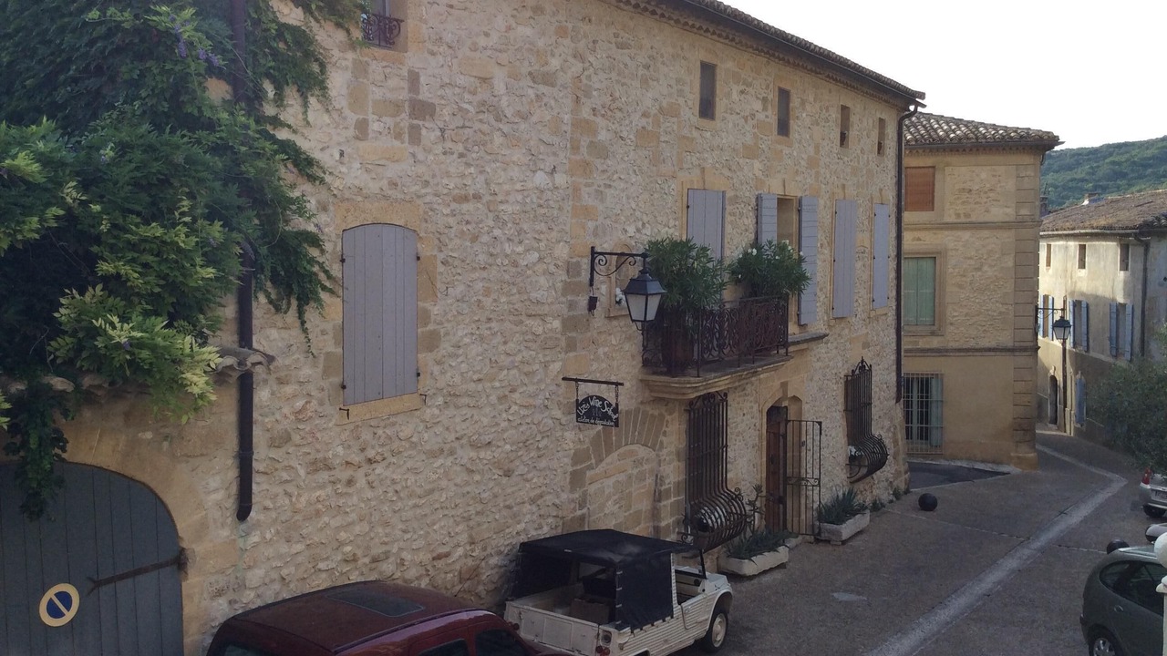 Photo of Outdoor in Collias
