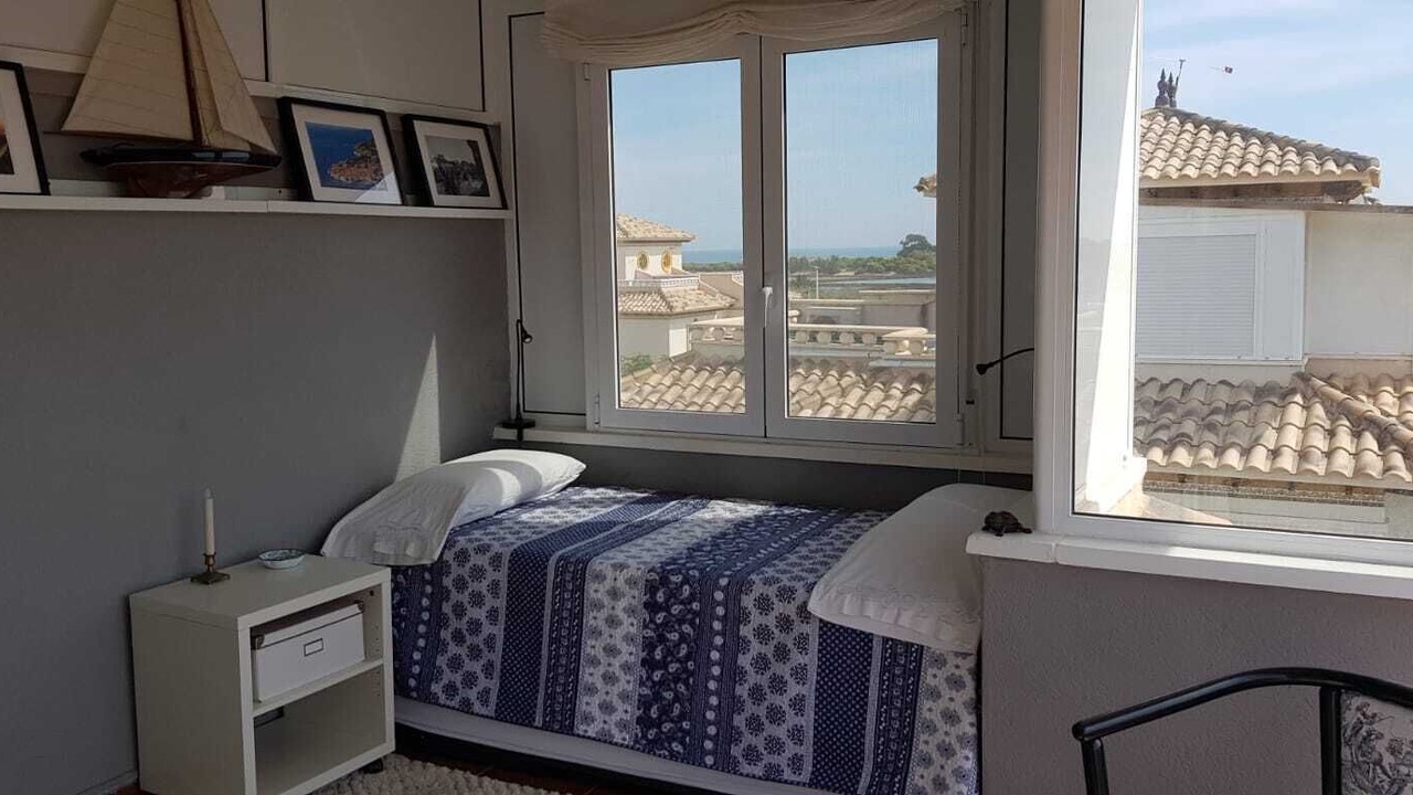 Photo of Bedroom in La Marina