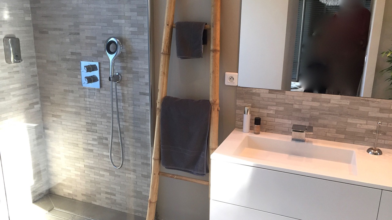 Photo of Bathroom in Lambesc