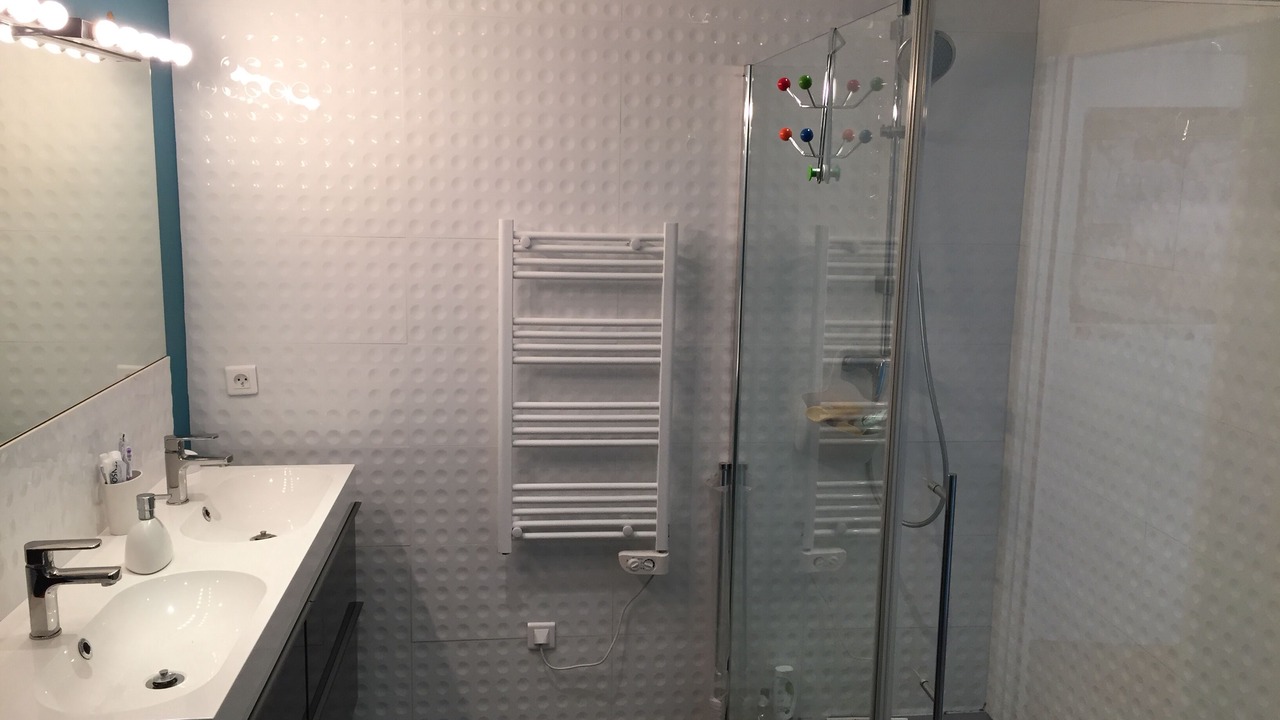Photo of Bathroom in Lambesc