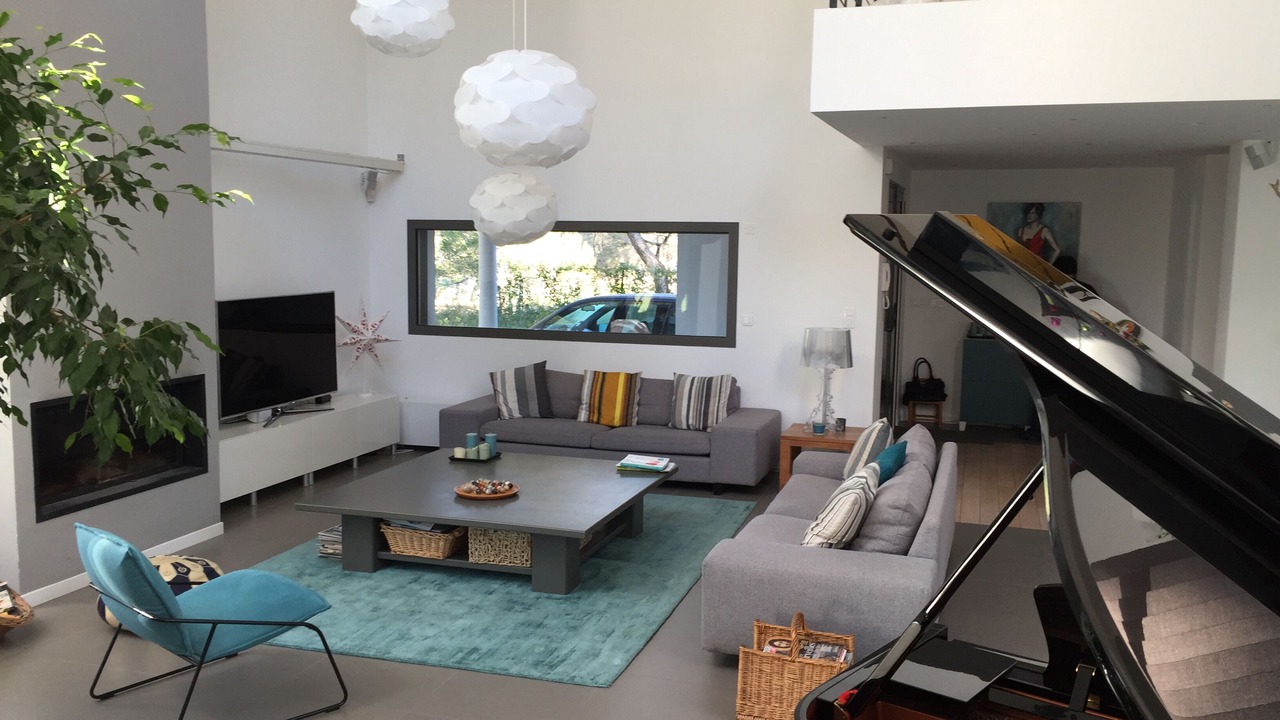 Photo of Livingroom in Lambesc
