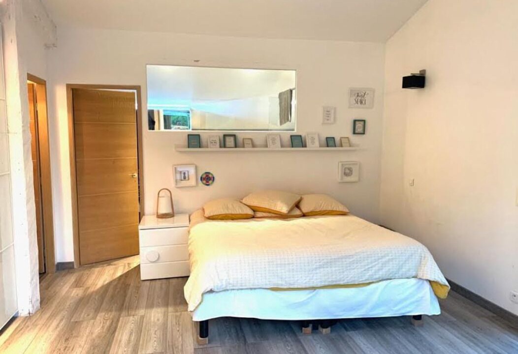 Photo of Bedroom in Venelles