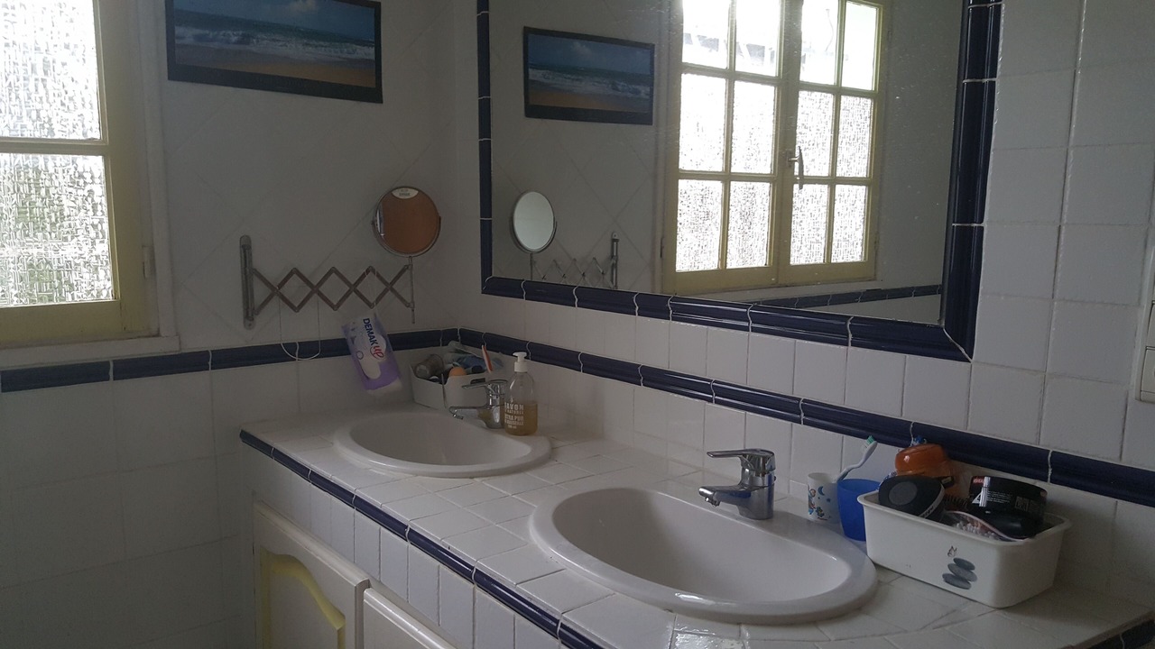 Photo of Bathroom in Pujaut