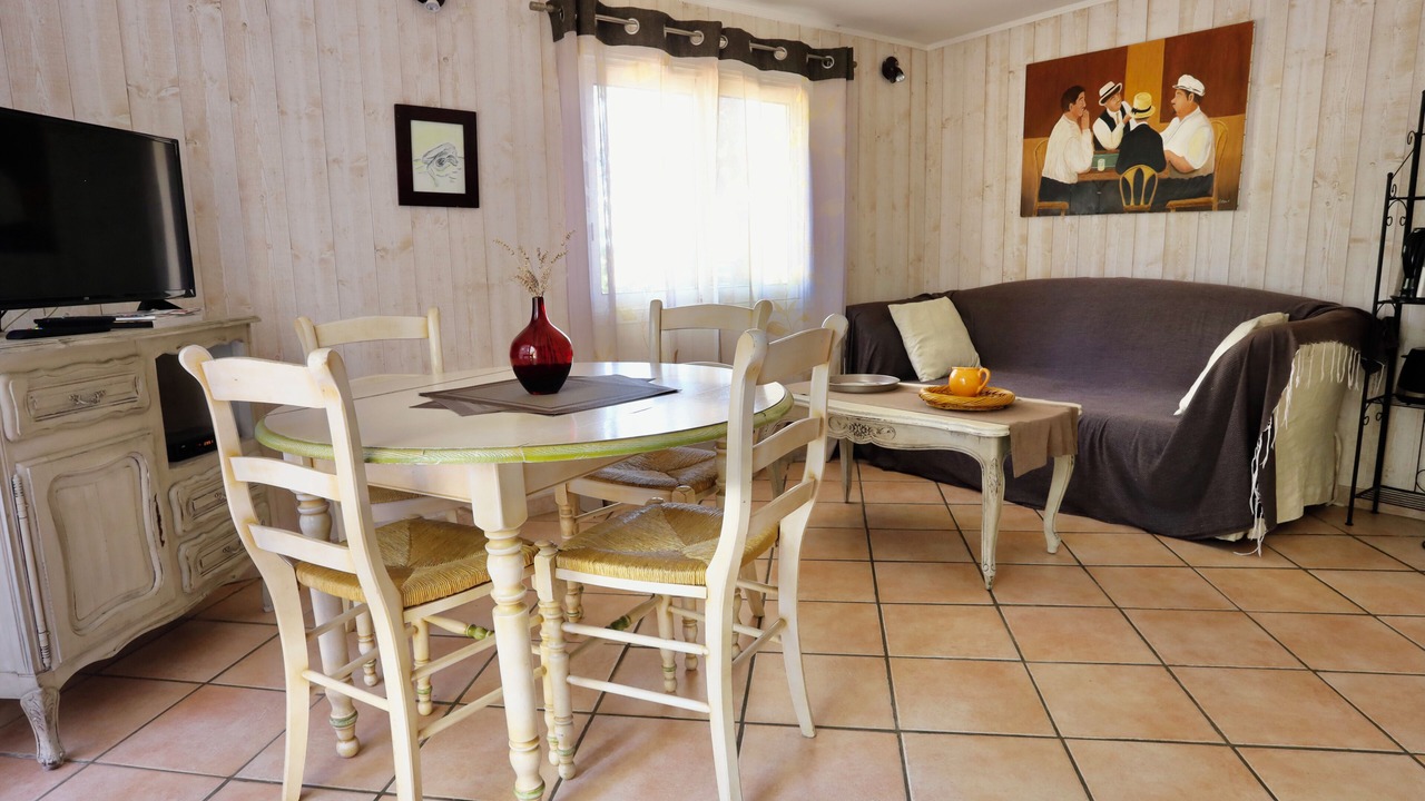 Photo of Livingroom in Mimet