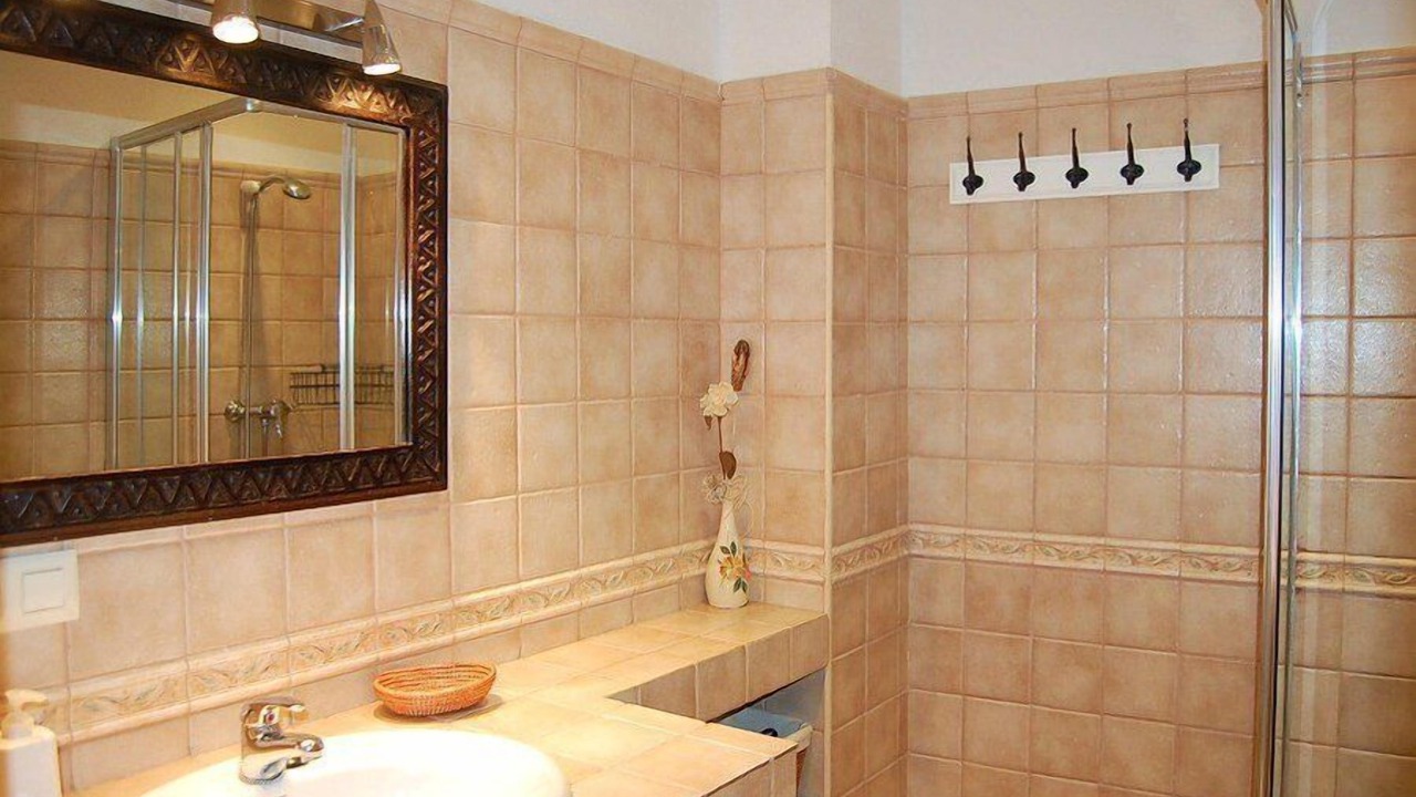Photo of Bathroom in Capmany
