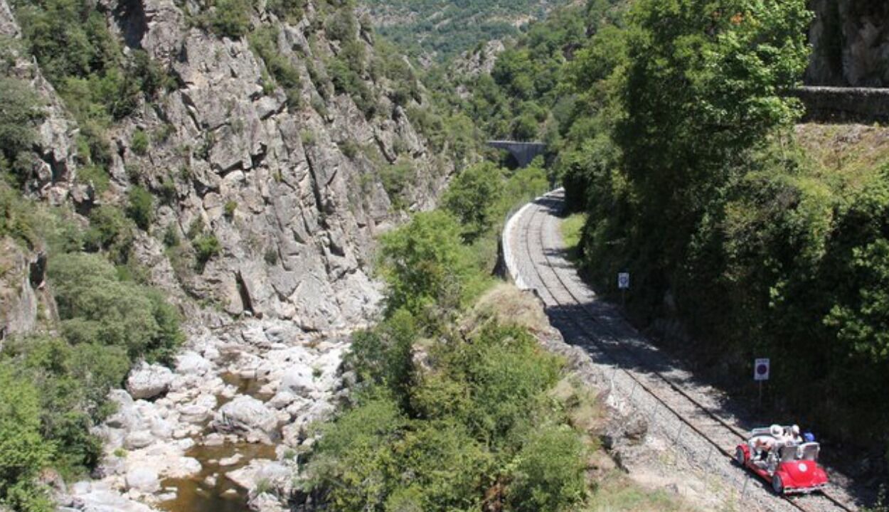 Photo of Outdoor in Cheminas