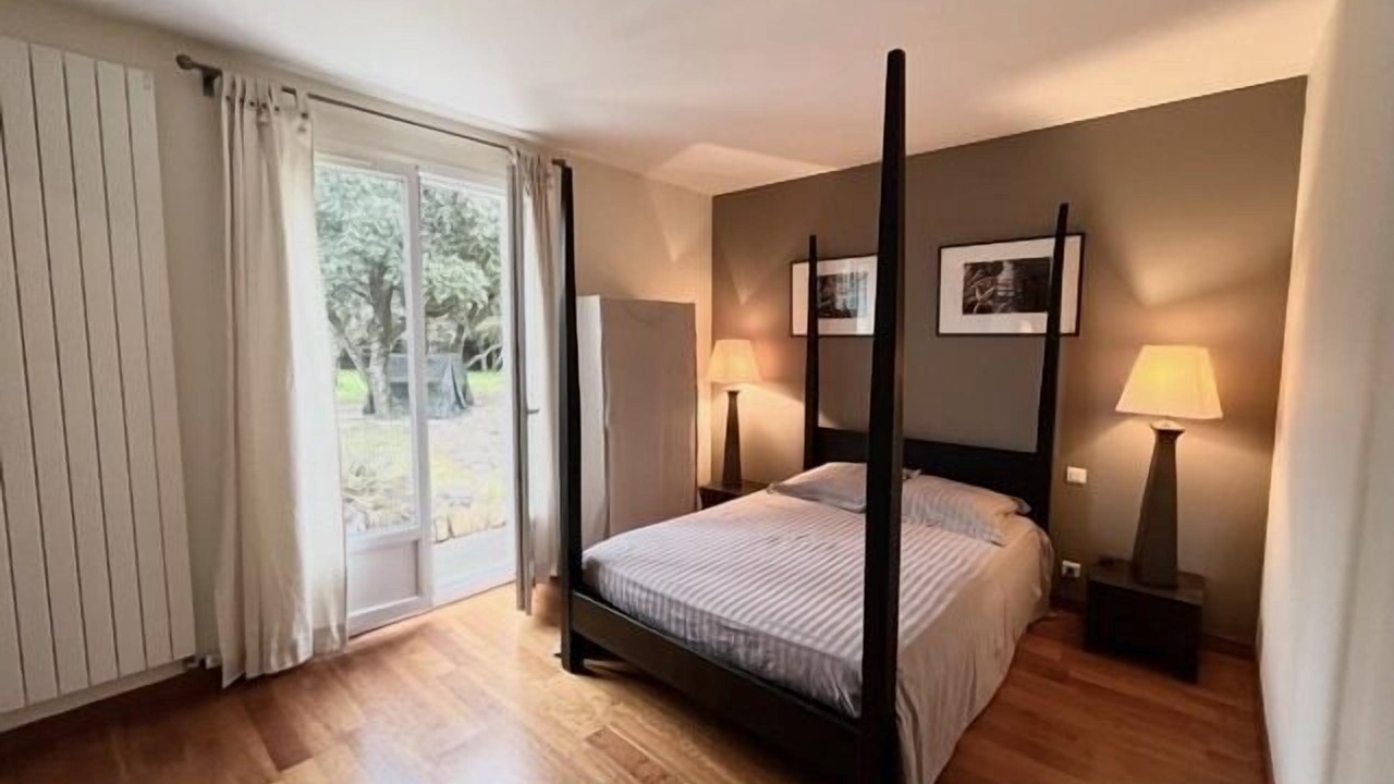 Photo of Bedroom in Caremeau