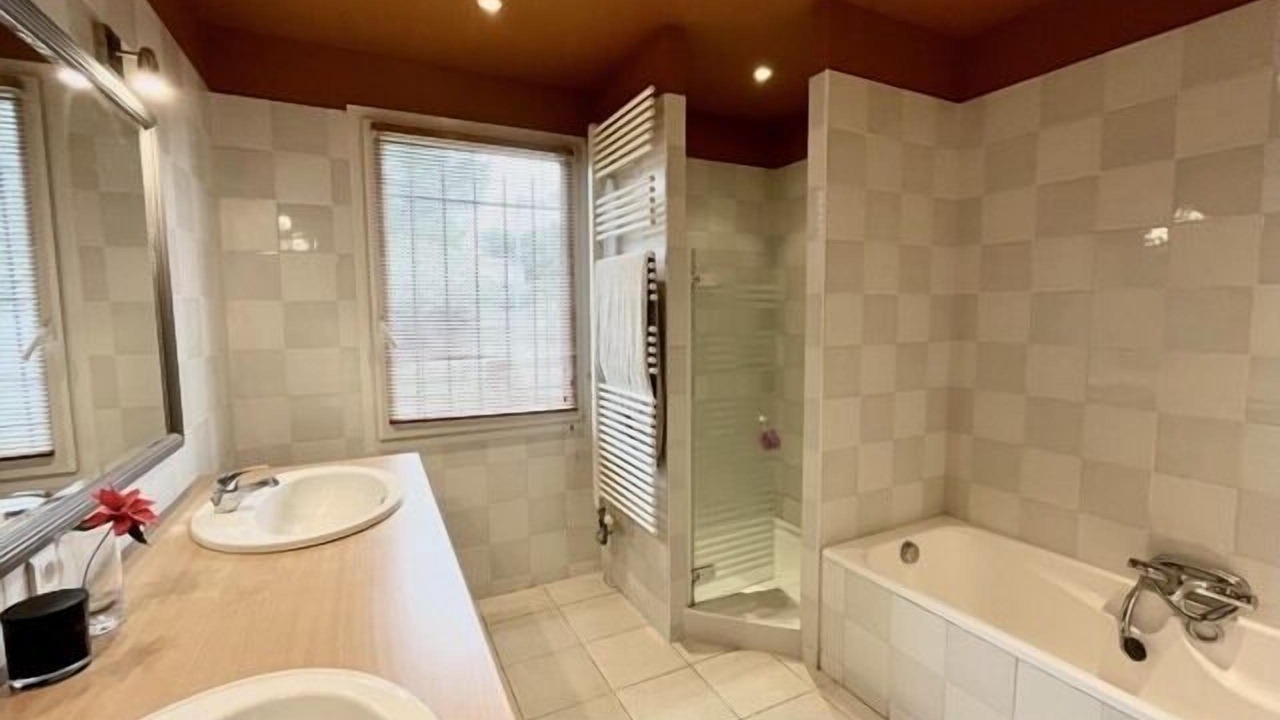 Photo of Bathroom in Caremeau
