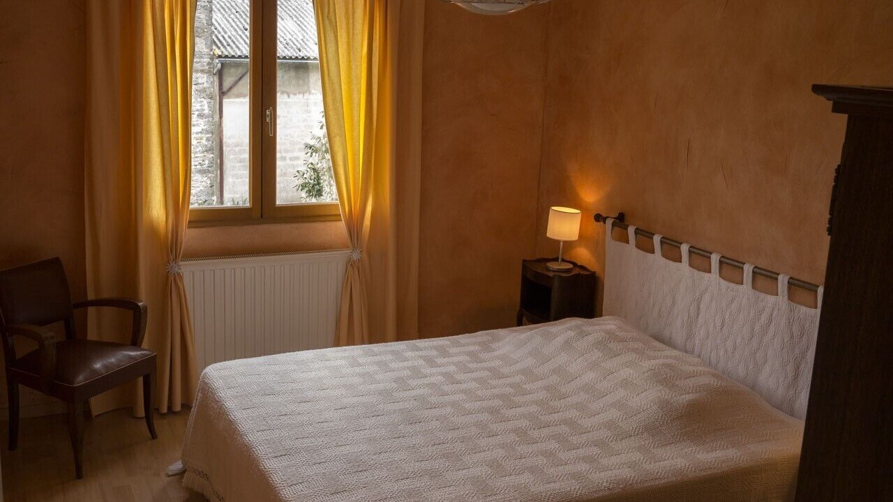 Photo of Bedroom in Nolay