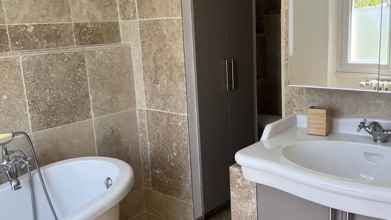 Photo of Bathroom in Villeneuve-les-Avignon