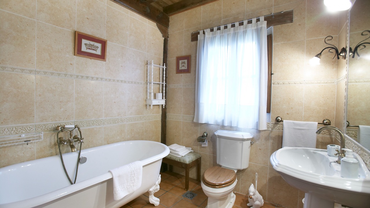 Photo of Bathroom in El Torno