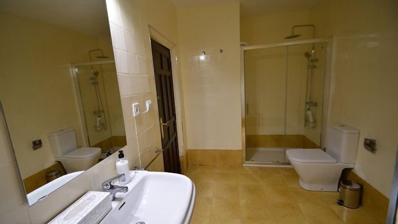 Photo of Bathroom in Valoria la Buena