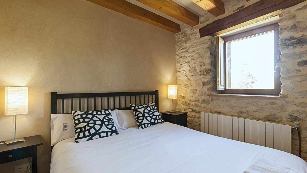 Photo of Bedroom in Villallano