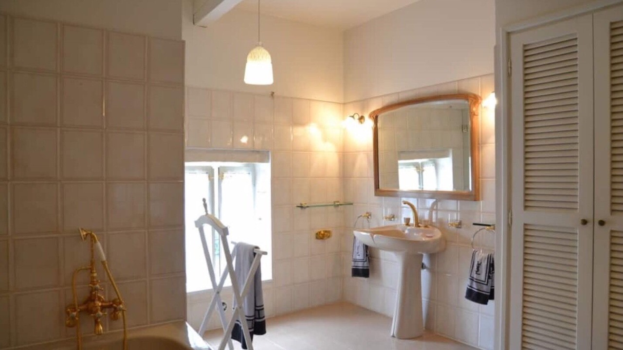 Photo of Bathroom in Montclus