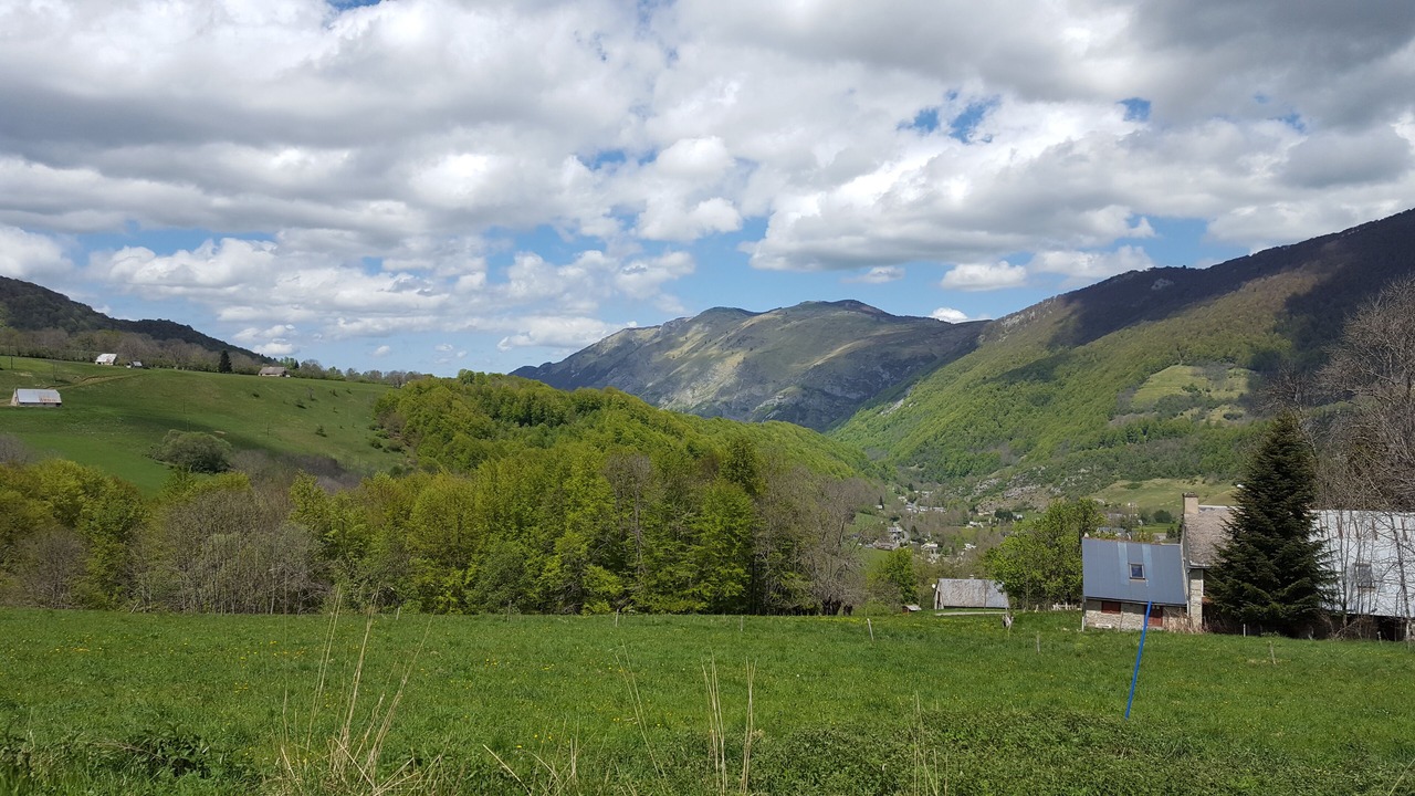 Photo of Outdoor in Campan