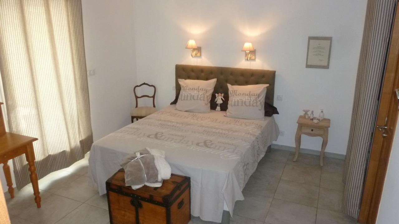 Photo of Bedroom in Saint-Maximin