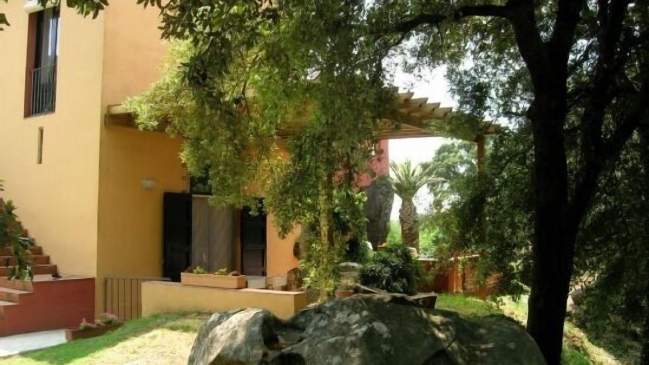 Photo of Outdoor in Darnius