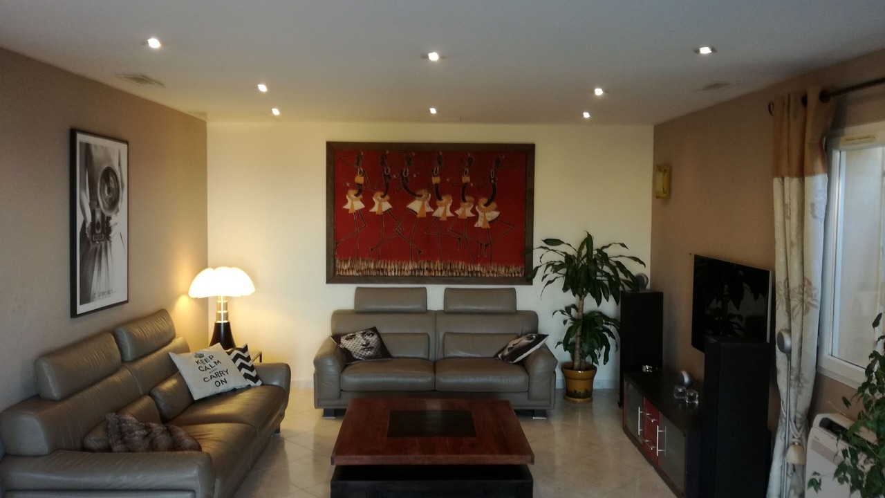 Photo of Livingroom in Ensues-la-Redonne