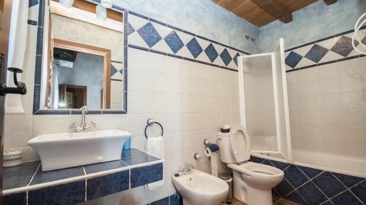 Photo of Bathroom in Tenzuela