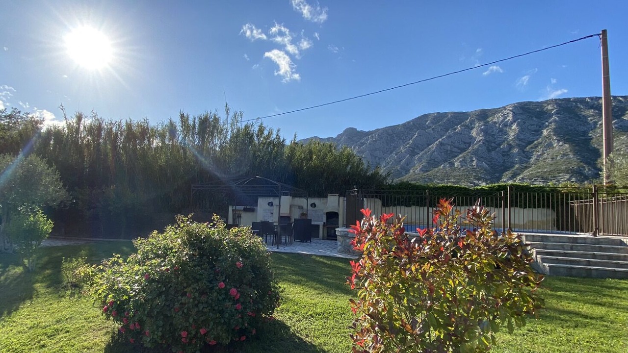 Photo of Outdoor in Puyloubier