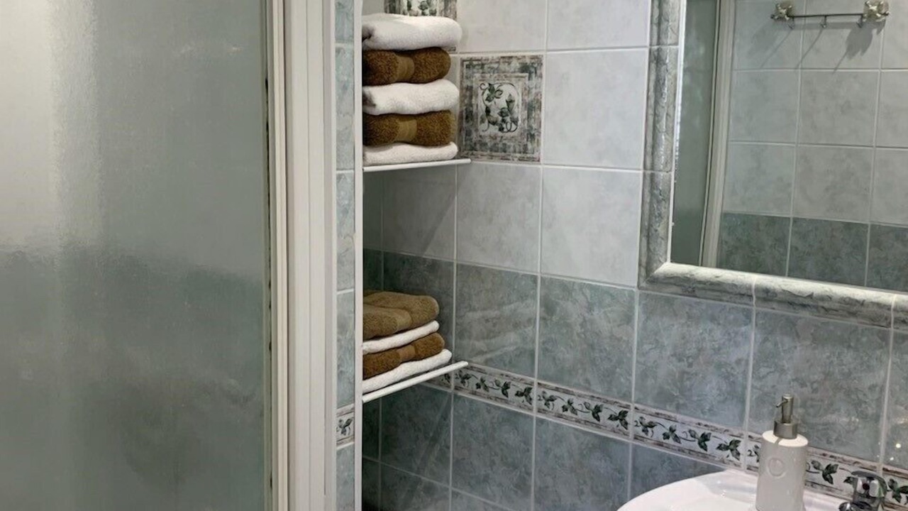 Photo of Bathroom in Puyloubier