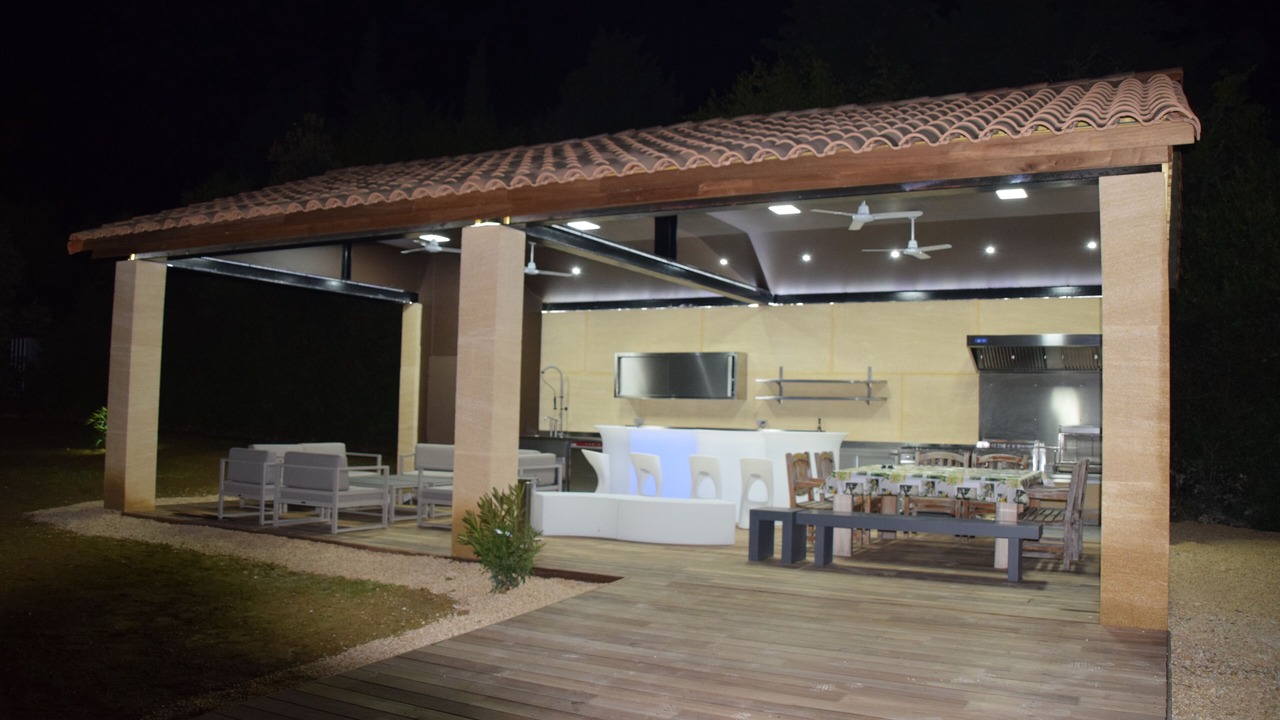 Photo of Outdoor in Arpaillargues-et-Aureillac