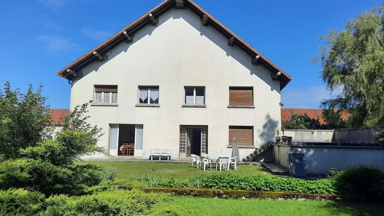 Photo of Outdoor in Publy