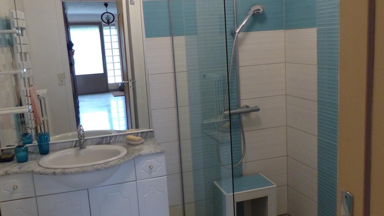 Photo of Bathroom in Publy