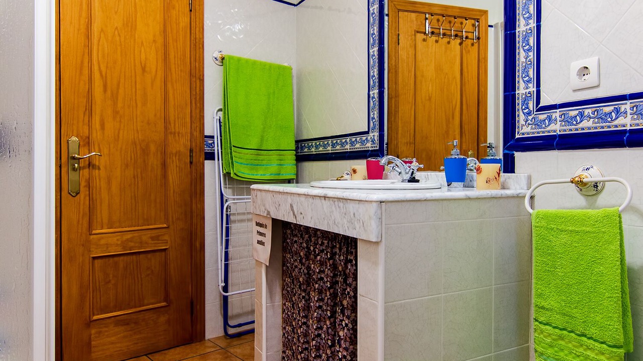 Photo of Bathroom in San Martin de Trevejo