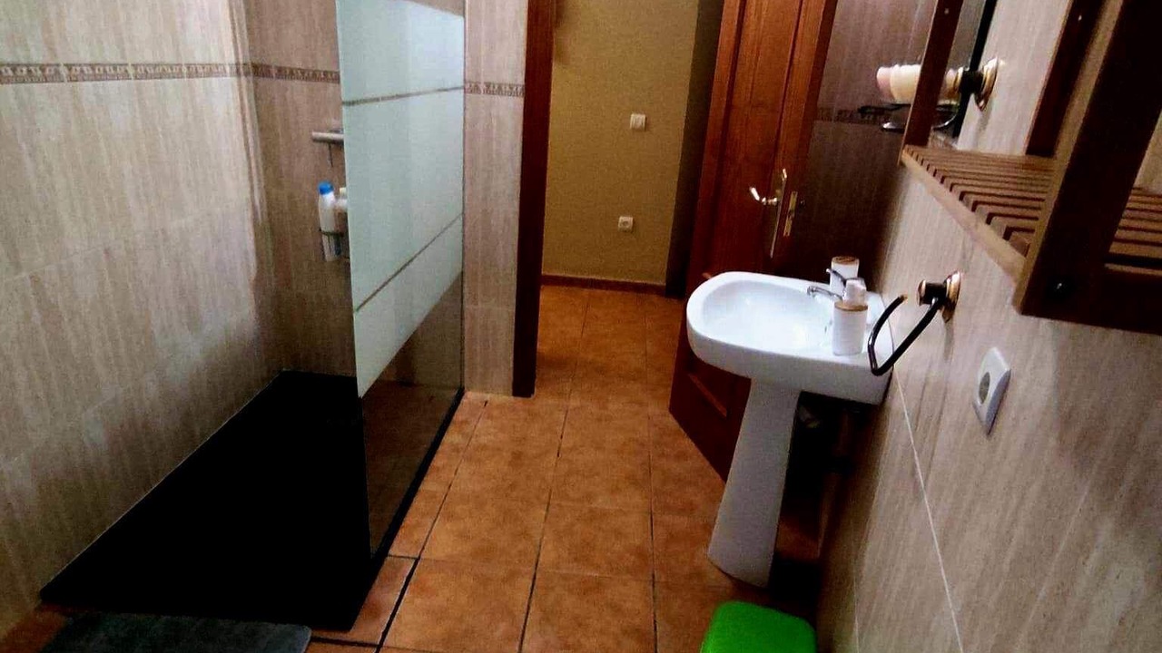 Photo of Bathroom in San Martin de Trevejo