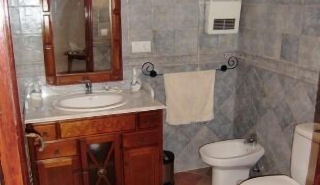Photo of Bathroom in Beniatjar