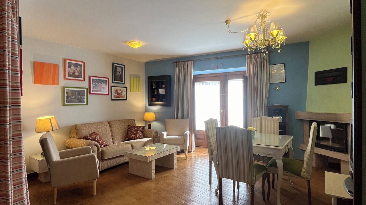 Photo of Livingroom in Sepulveda