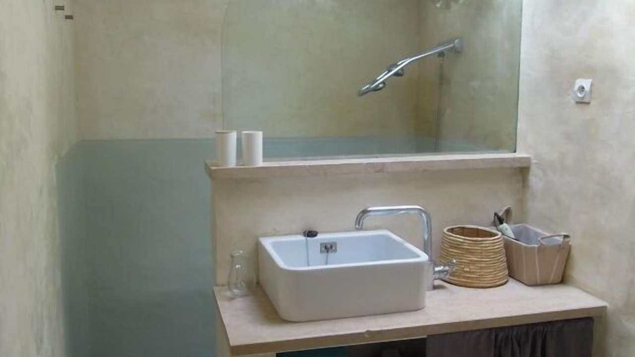 Photo of Bathroom in Serviers-et-Labaume