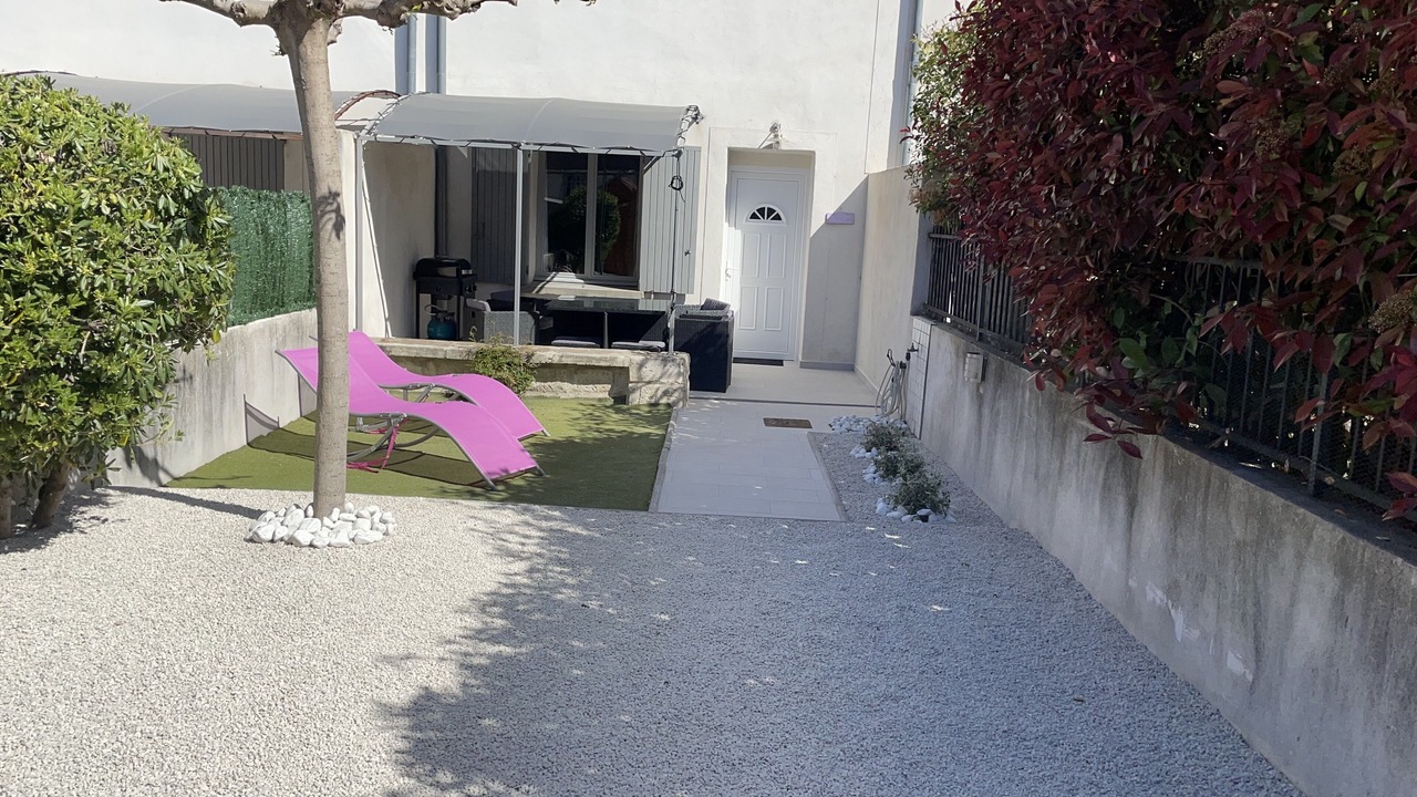 Photo of Patio Balcony in Eyragues