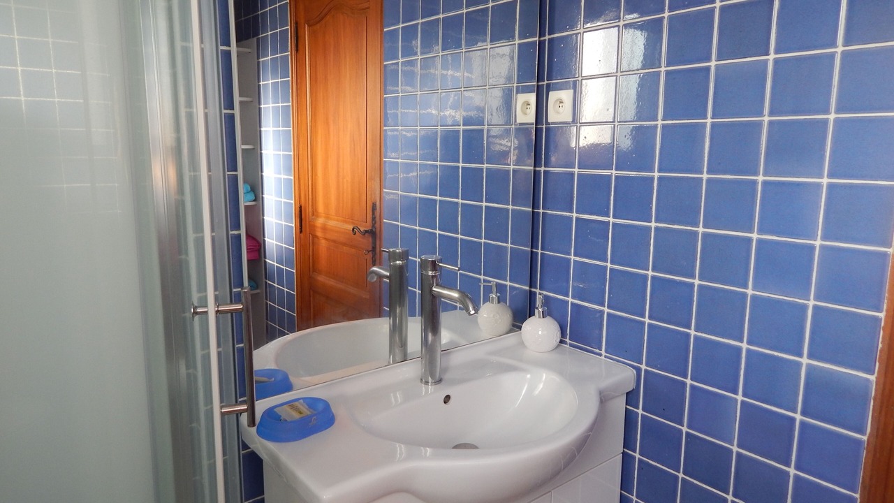 Photo of Bathroom in Arles