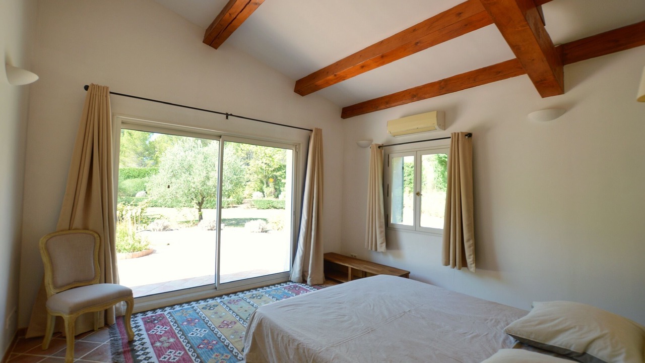 Photo of Bedroom in Rousset