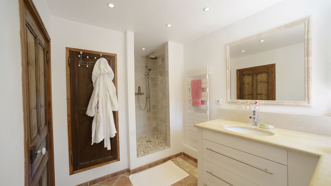 Photo of Bathroom in Rousset