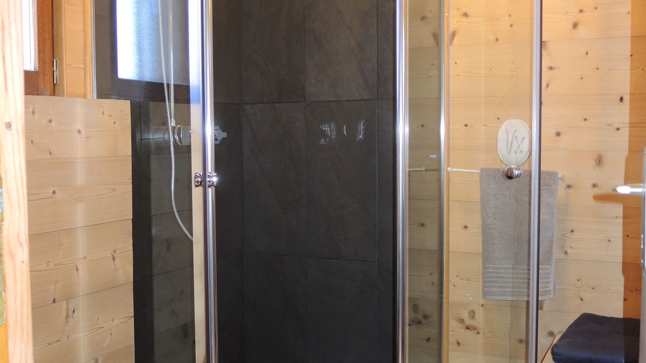 Photo of Bathroom in Campan