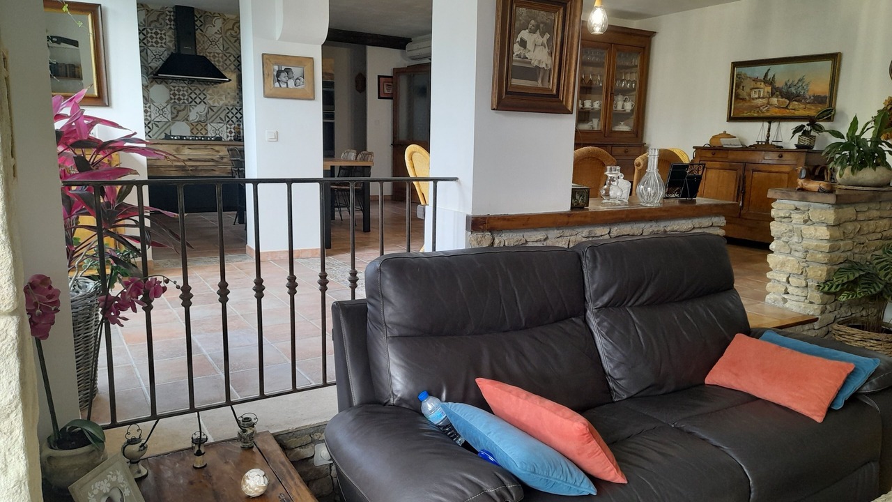 Photo of Livingroom in Eyguieres
