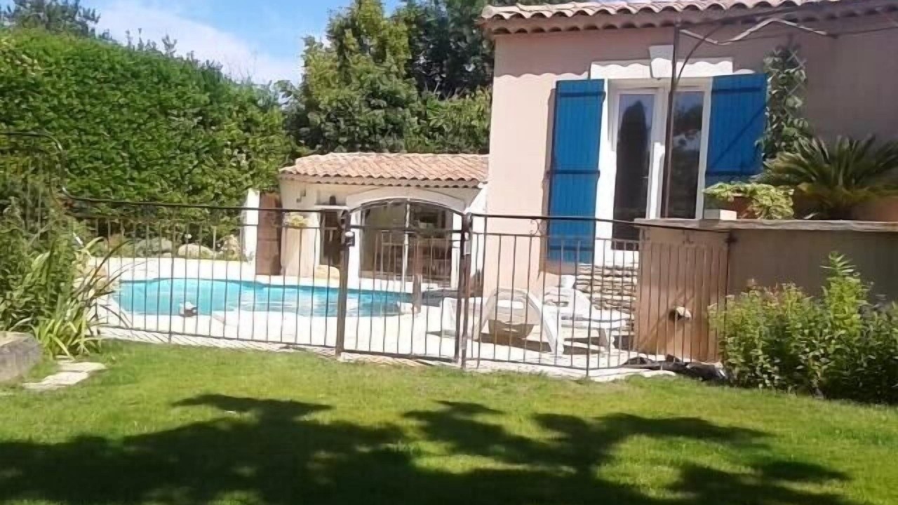 Photo of Outdoor in Eyguieres