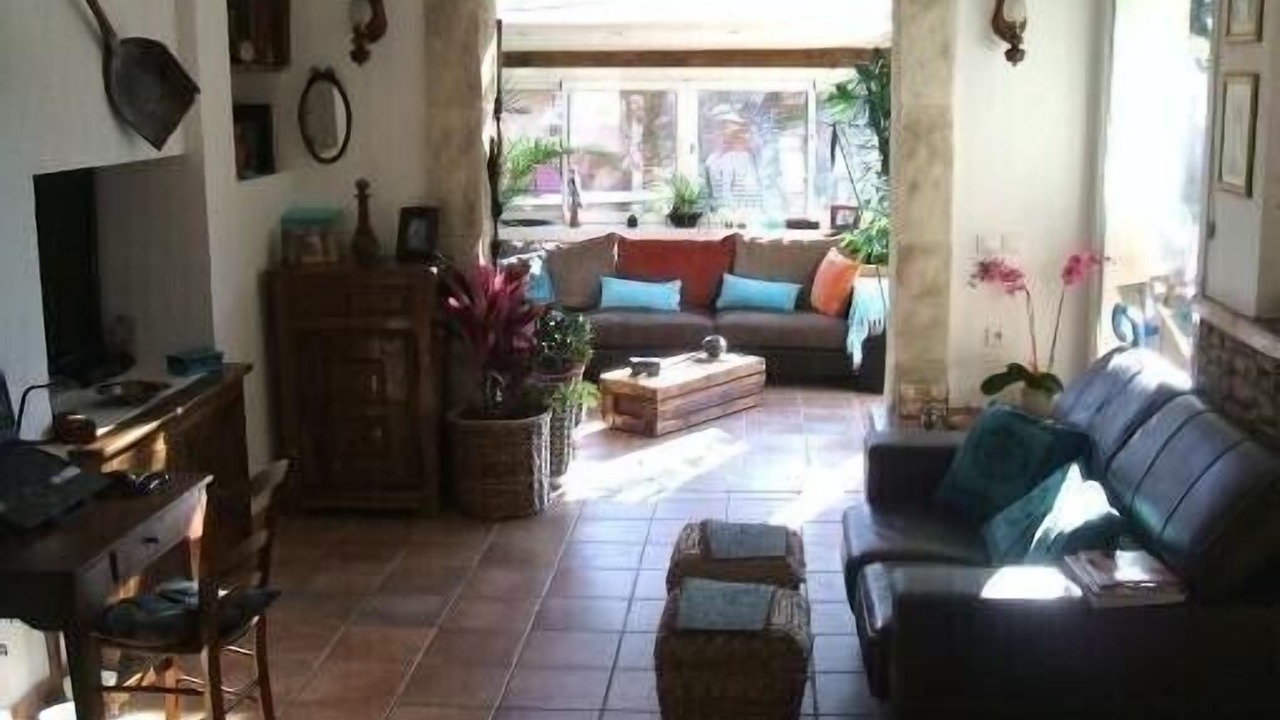 Photo of Livingroom in Eyguieres