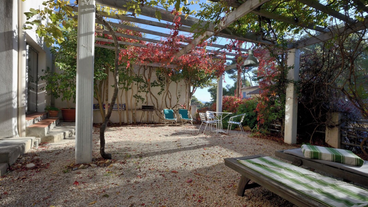 Photo of Patio Balcony in Ensues-la-Redonne