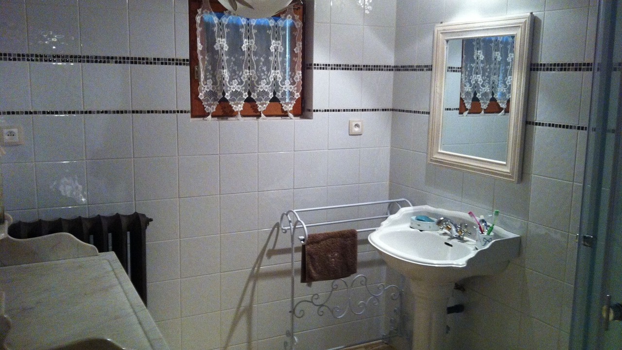 Photo of Bathroom in Le Poizat-Lalleyriat