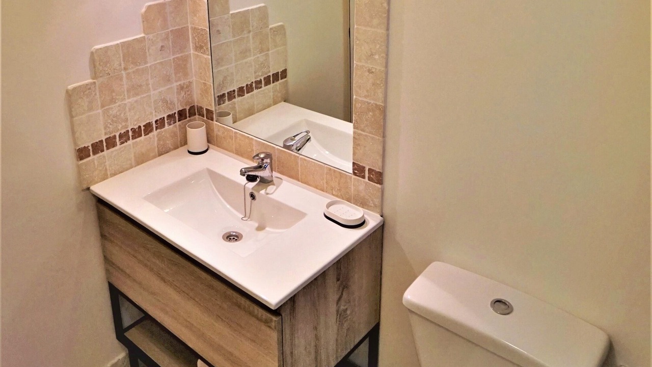 Photo of Bathroom in Aurons