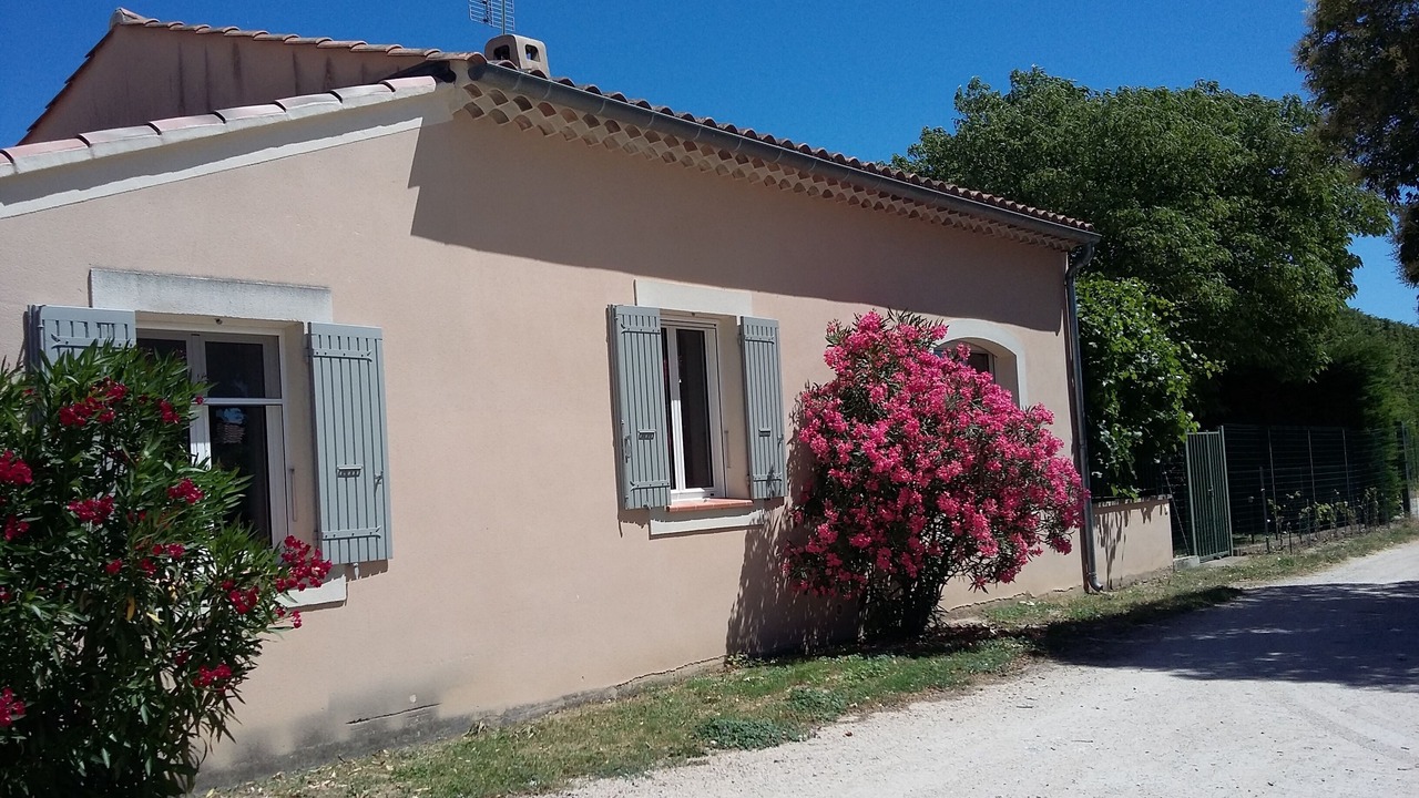 Photo of Outdoor in Violes