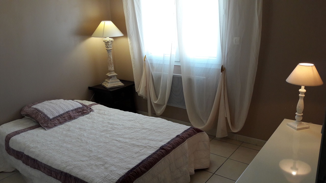 Photo of Bedroom in Pont-Saint-Esprit