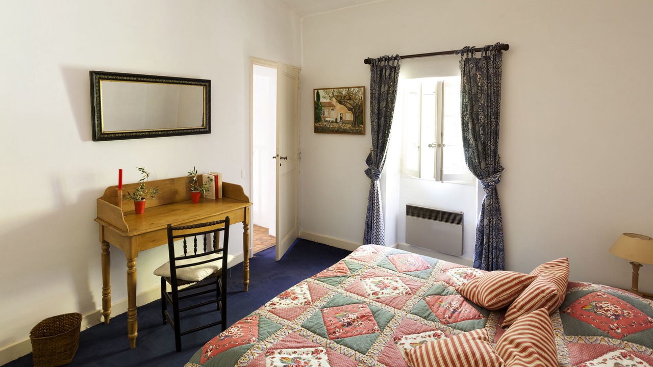 Photo of Bedroom in Goult